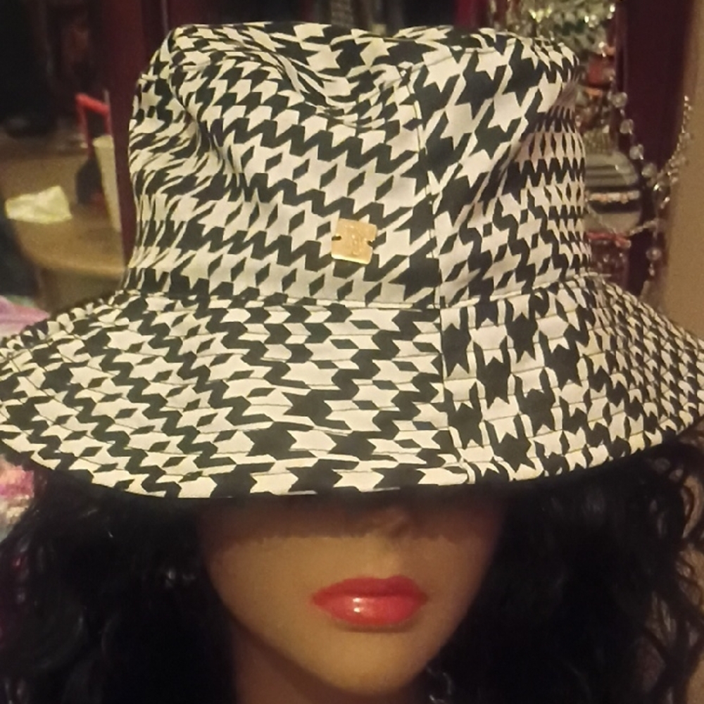 Anne Klein Black and White Houndstooth Hat